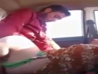 Bhabhi ma samochód seks klips