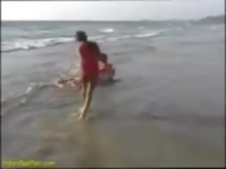 Indiano spiaggia divertimento con felice fine, gratis sporco clip 88