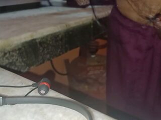 Frist Time dirty video with Bhabi Ik Kitchen Sex: Indian Old man dirty video