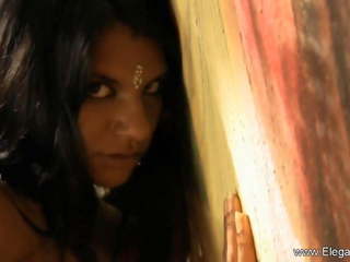 रोमानी रात moves से सेक्सी इंडियन महिला: फ्री xxx चलचित्र b9