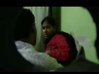 Desi õpetaja ja õpilane porno skandaal peidetud kaamera