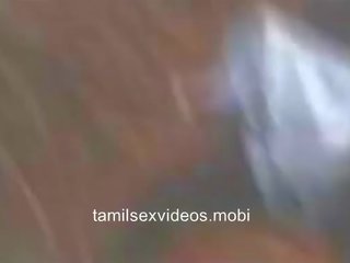 Tamil e pisët video (1)