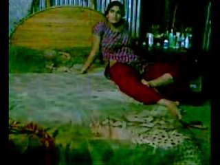 Indický bhabhi x jmenovitý klip s devar na psí styl na ložnice špinavý film