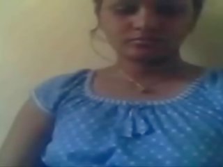 Intialainen mallu täti näyttää itse päällä nokan - gspotcam.com